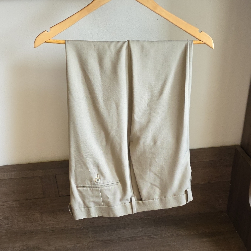 Haggar Men's Khaki Dress Chinos